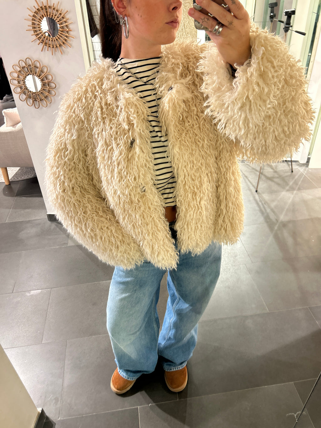 Fluffy Jacket Beige