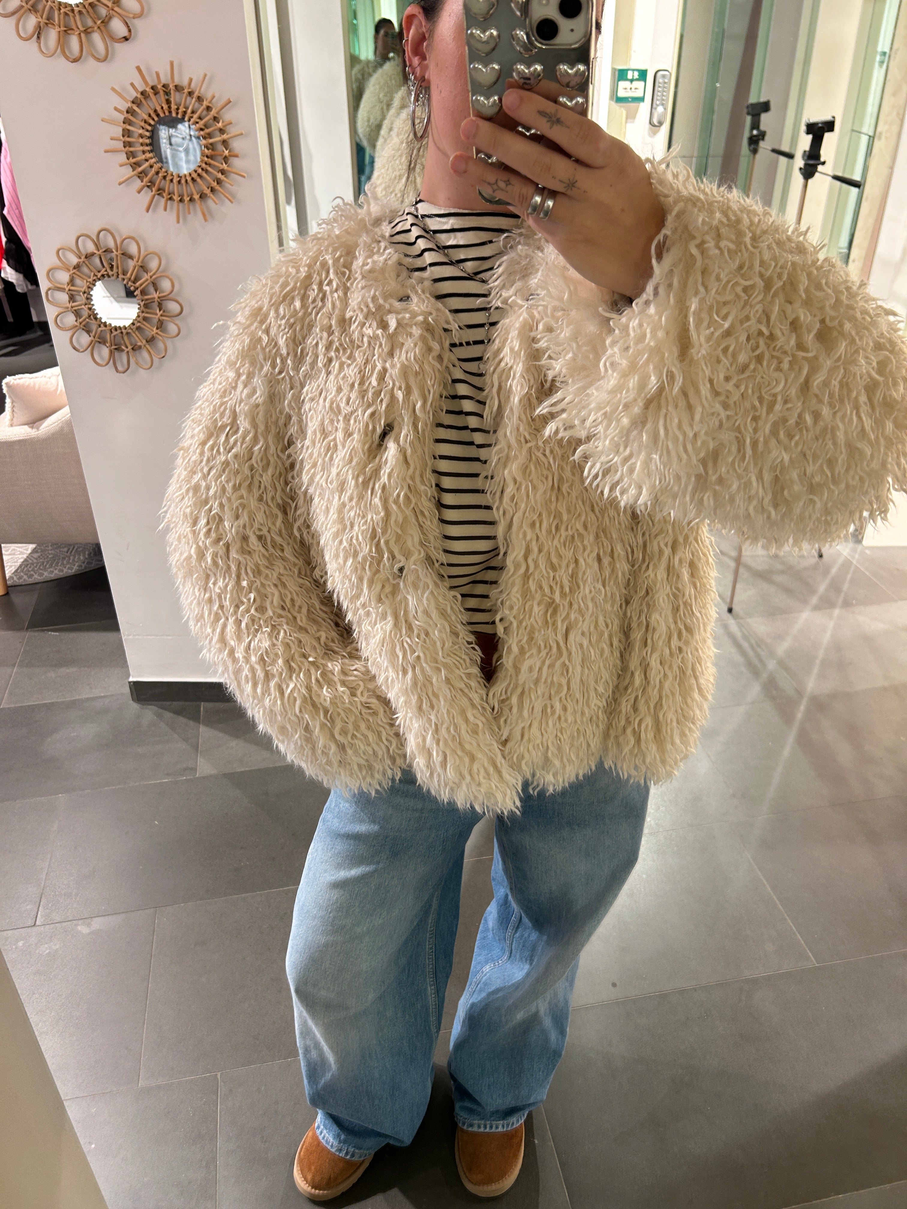 Fluffy Jacket Beige