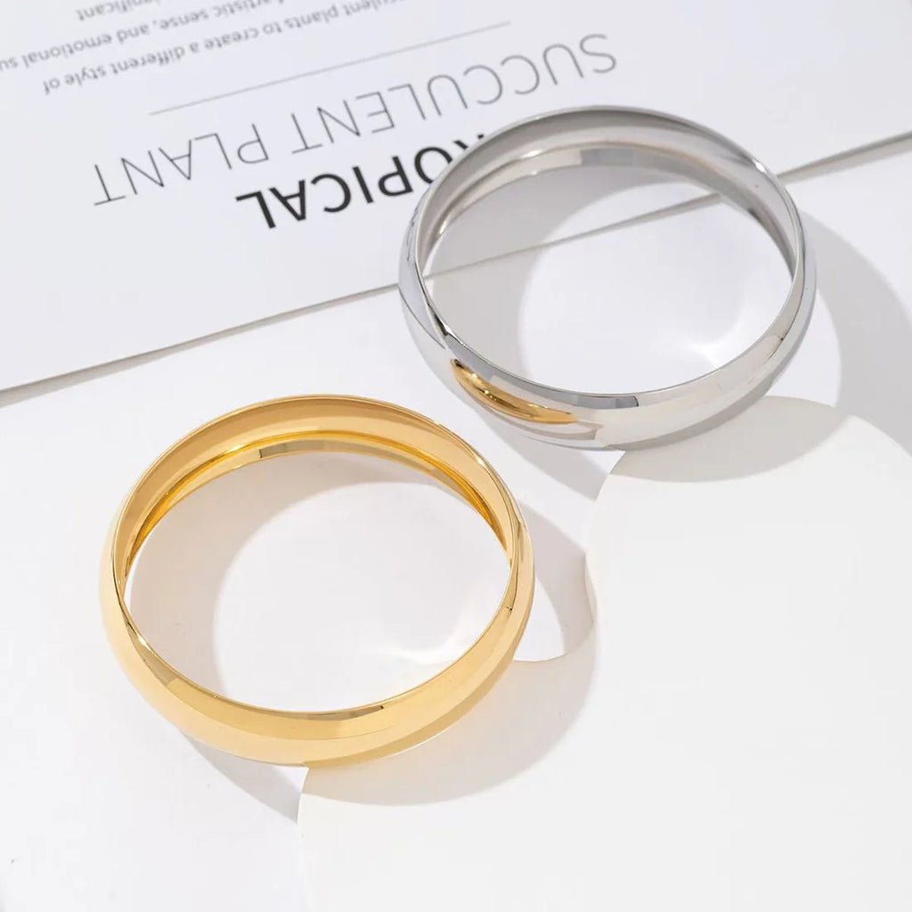 Statement Bangle Gold