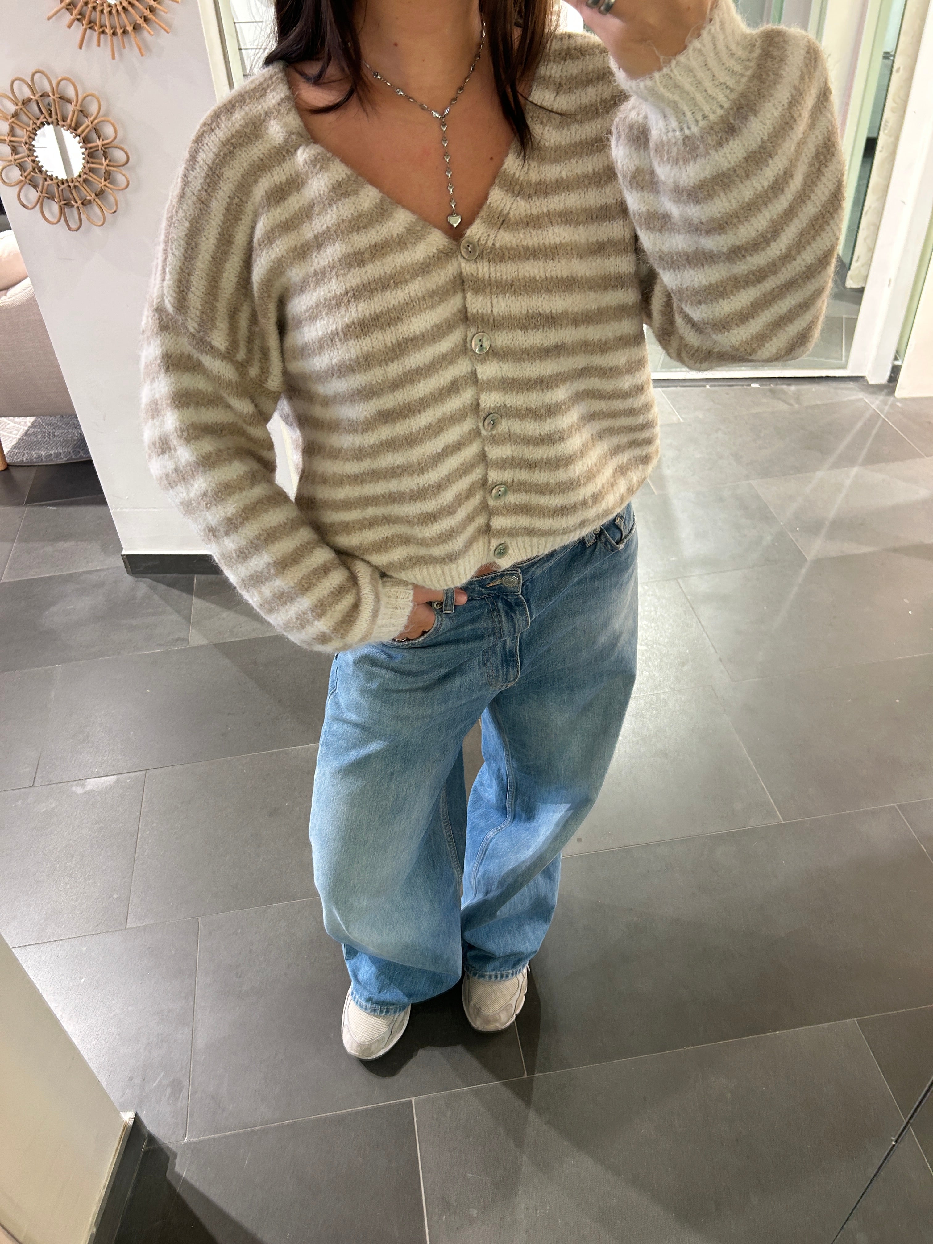 Cardigan Striped Beige/White