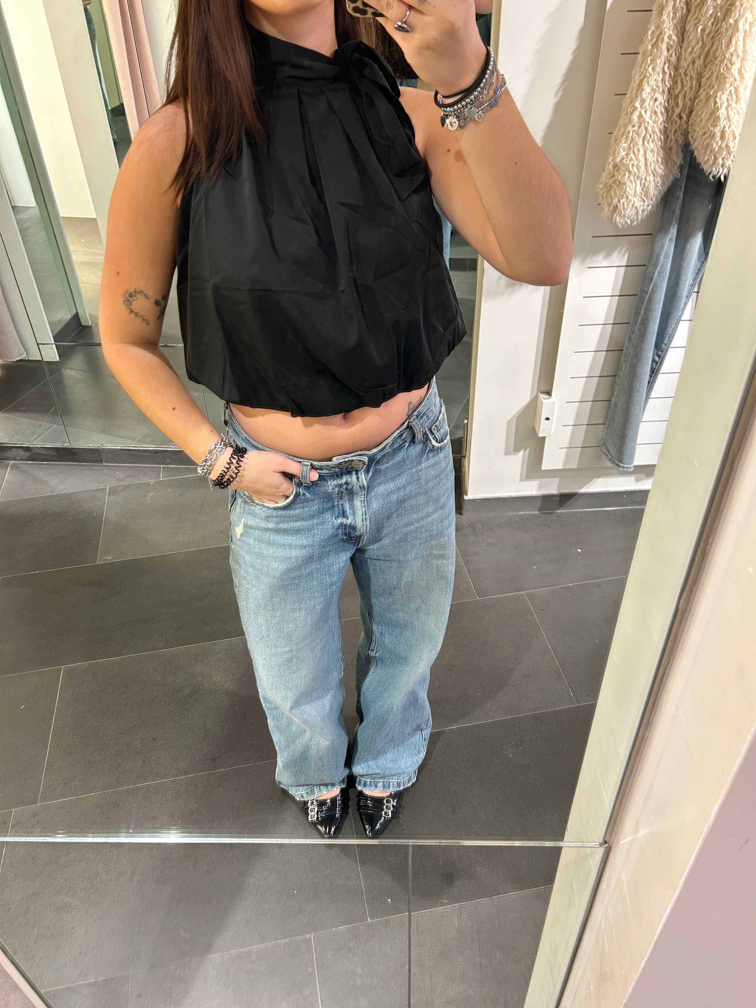 Balloon Bow Top Black