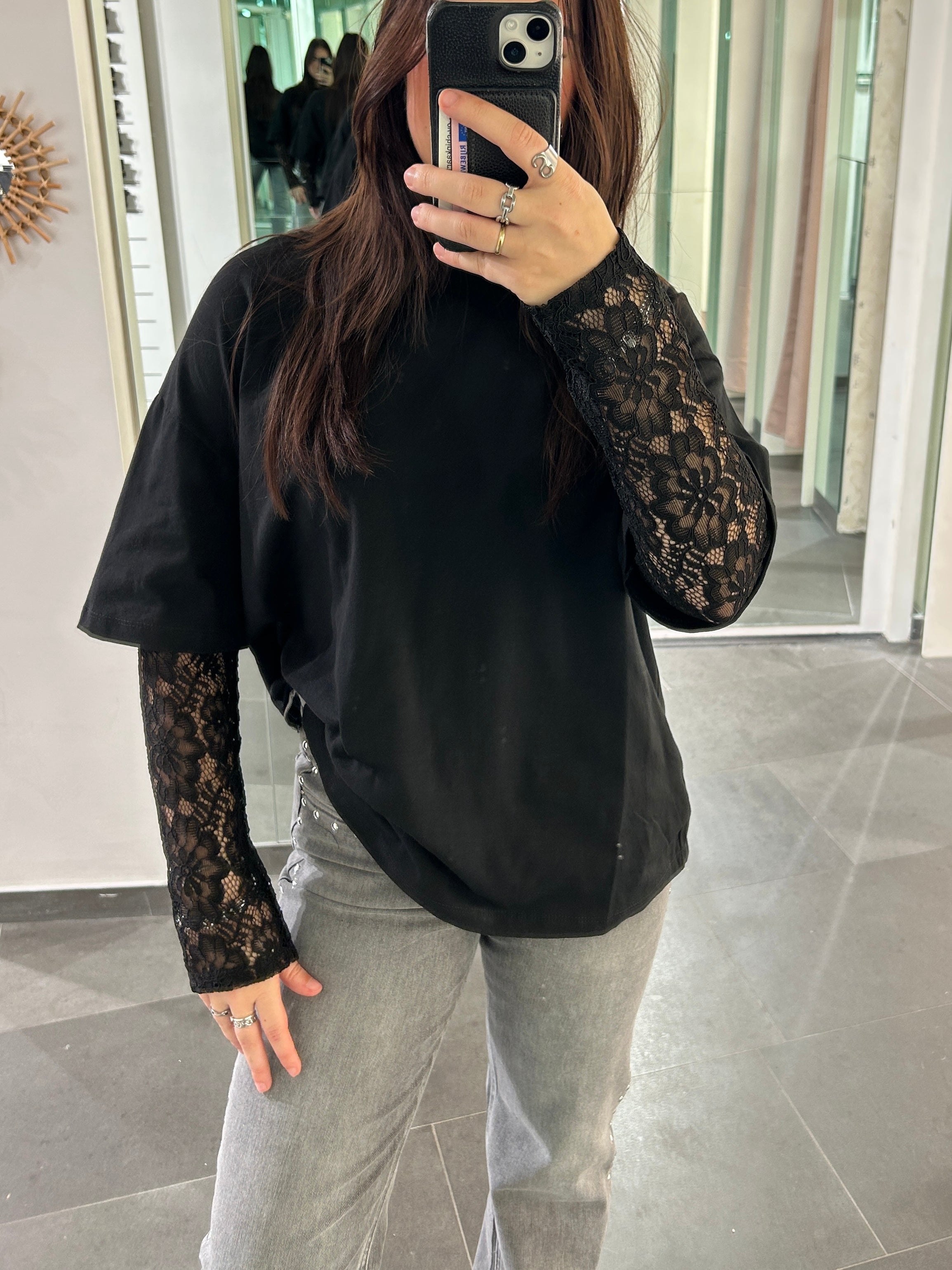 Lace Tee Black - My Favourites