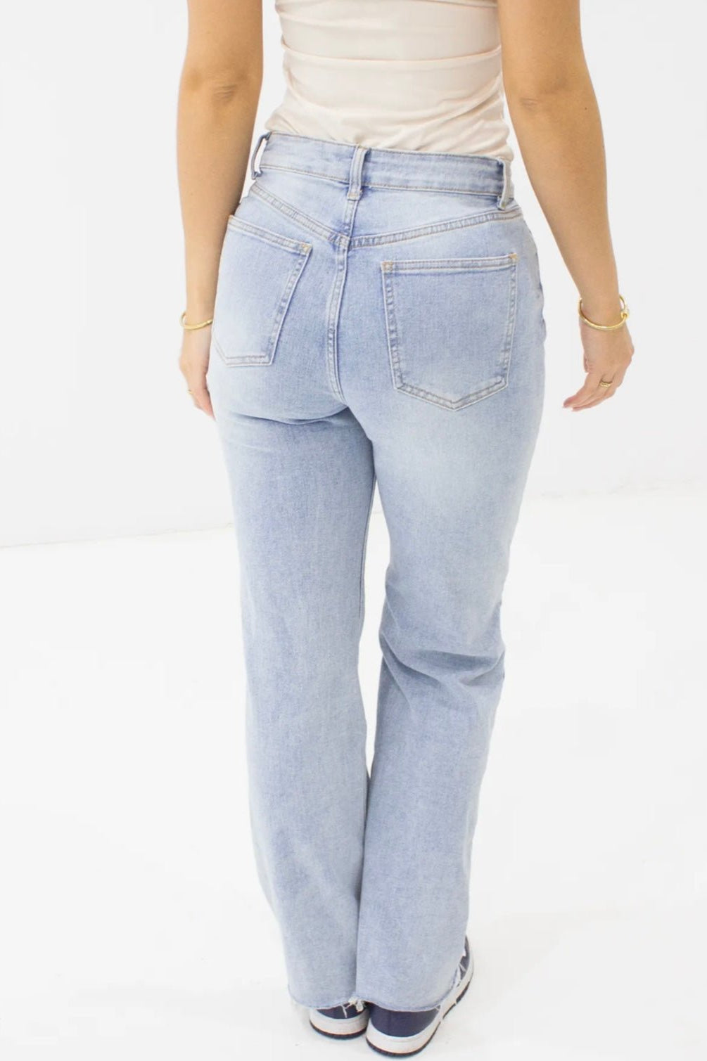 Ripped Wide Leg Jeans -